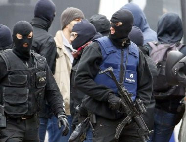 Πέντε συλλήψεις στη Γαλλία στο πλαίσιο επιχείρησης της αντιτρομοκρατικής